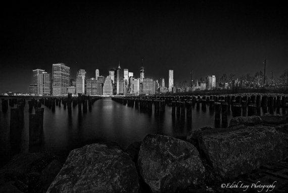 Brooklyn Heights, Manhattan, city view, cityscape, Hudson River, long exposure, golden hour, sunrise, travel photography, Black & White, monochrome